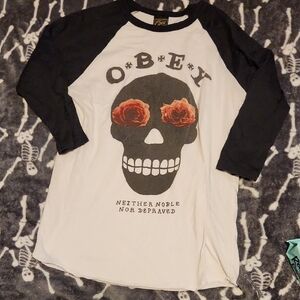 💀Obey Skull Graphic Raglan Tee